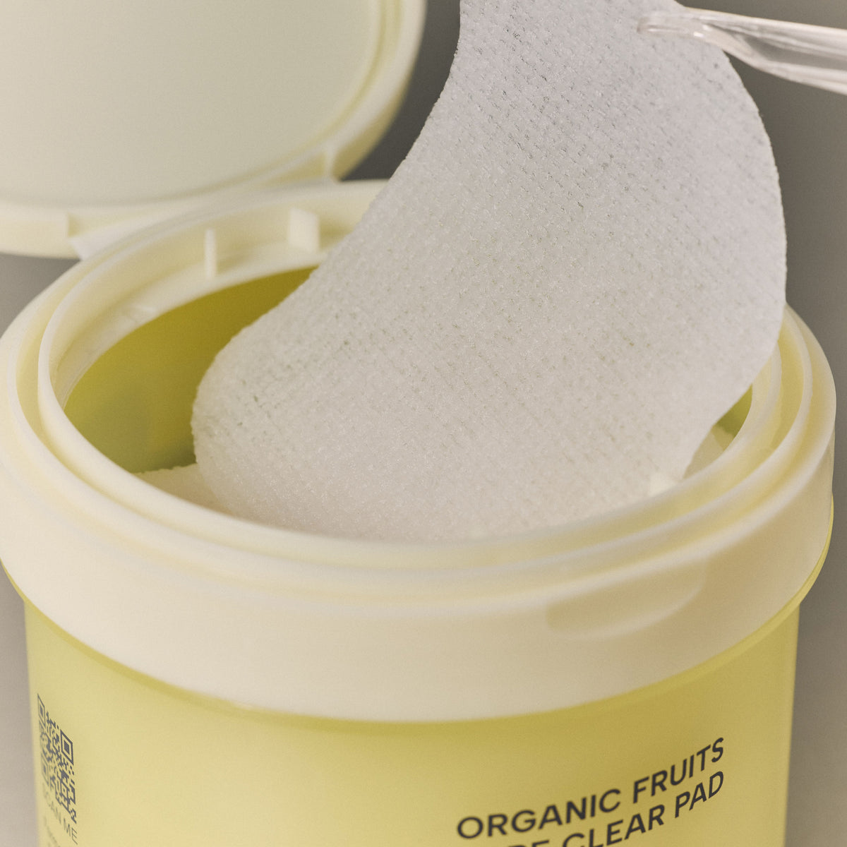 Organic Fruits Pore Clear Pad- Yuja (175 ml)